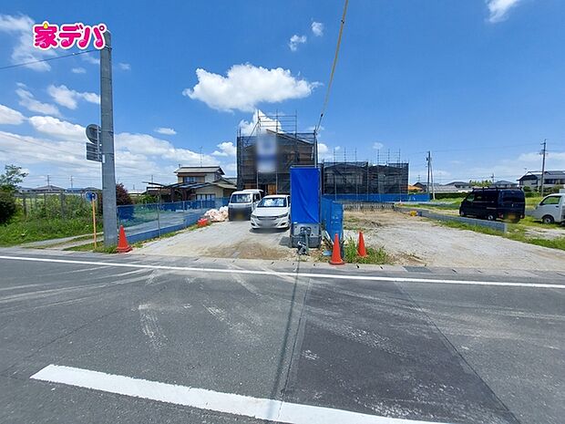 【6号棟】上棟しました! ・日当たり良好 ・整形地 ・長期優良住宅 ・4LDK ・LDK18帖 ・全居室収納完備 ・ランドリースペース ・ファミリークローゼット ・並列駐車場2台可