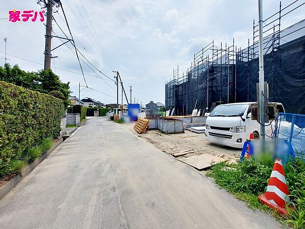 前面道路:北側約4.4m幅