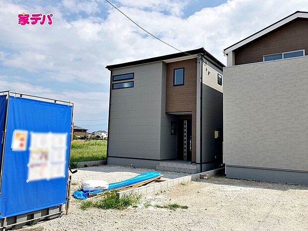 足場が外れました!現地ご案内いたします。周辺環境や陽当たりなどもあわせてご確認いただけます。実際の住み心地をイメージしながらご見学いただけますので、お気軽にお問い合わせください!