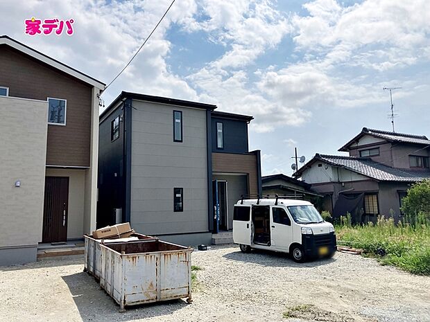 足場が外れました！現地ご案内いたします。周辺環境や陽当たりなどもあわせてご確認いただけます。実際の住み心地をイメージしながらご見学いただけますので、お気軽にお問い合わせください！  