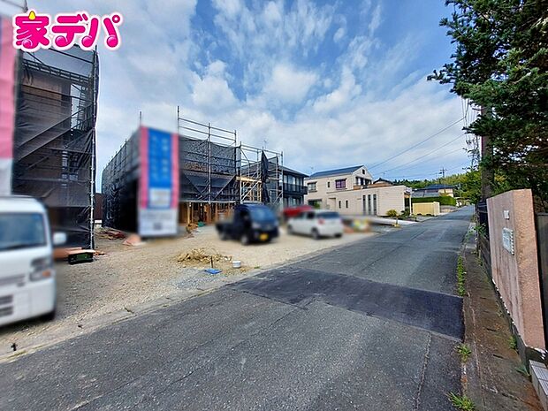 住宅ローンにご不安のあるお客様も、まずはお気軽にご相談下さい。お客様に最適な資金計画と金融機関をご案内いたします。