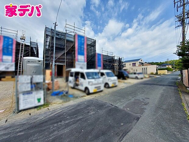 住宅ローンにご不安のあるお客様も、まずはお気軽にご相談下さい。お客様に最適な資金計画と金融機関をご案内いたします。