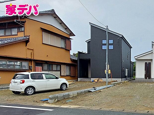 住宅ローンにご不安のあるお客様も、まずはお気軽にご相談下さい。お客様に最適な資金計画と金融機関をご案内いたします。