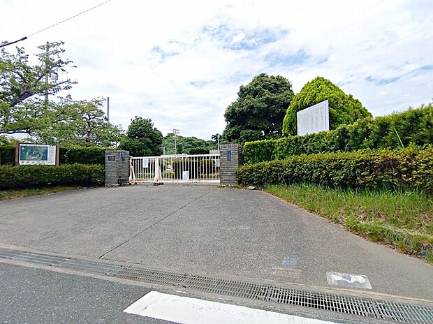 村櫛小学校（110m）