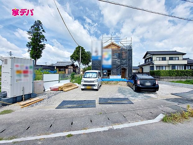 上棟しました!ご見学希望のお客様につきましては現地の他に同社の完成物件にて設備や仕様などご確認いただけます。