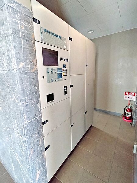 宅配BOXは不在時にも荷物を受け取ることができてとっても便利！