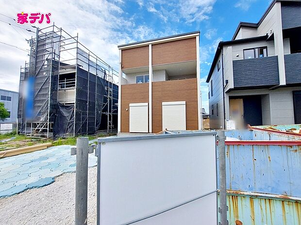 知識豊富なスタッフが各種オプションや住宅ローンのご相談にご対応致します。