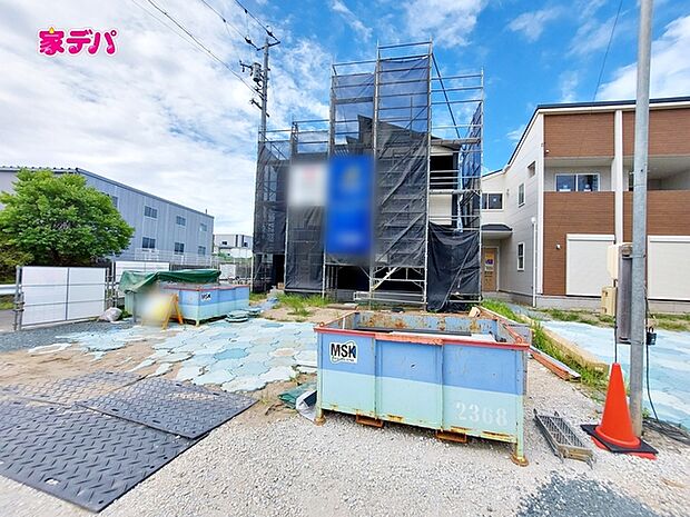 上棟しました!ご見学希望のお客様につきましては現地の他に同社の完成物件にて設備や仕様などご確認いただけます。