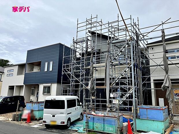 現地や周辺環境もあわせてご確認いただけます。現地ご案内いたします。お気軽にお問い合わせください。実際の陽当たりや前面道路、周辺の環境などもぜひ現地でご確認ください。スタッフが丁寧にご案内いたします。