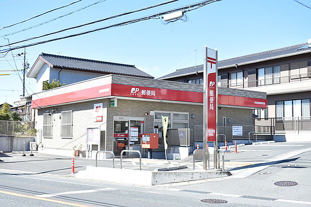 富塚郵便局（570m）