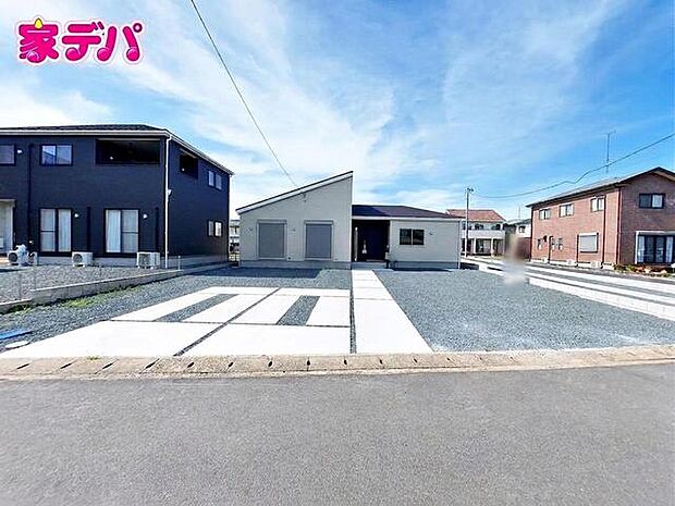完成しました!現地ご案内いたします。周辺環境や陽当たりなどもあわせてご確認いただけます。実際の住み心地をイメージしながらご見学いただけますので、お気軽にお問い合わせください!