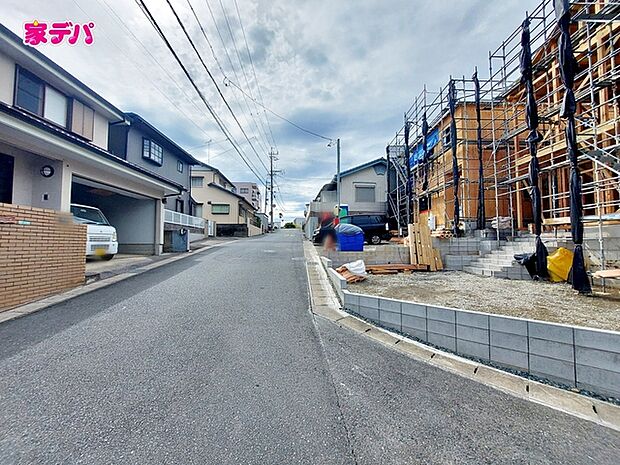 前面道路:南側約5.8m幅