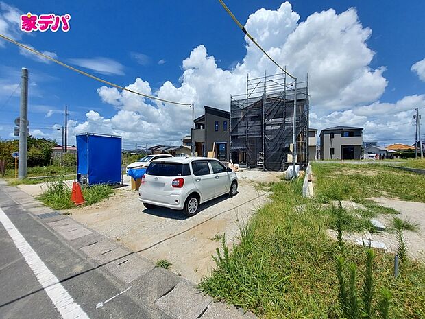 上棟しました!ご見学希望のお客様につきましては現地の他に同社の完成物件にて設備や仕様などご確認いただけます。