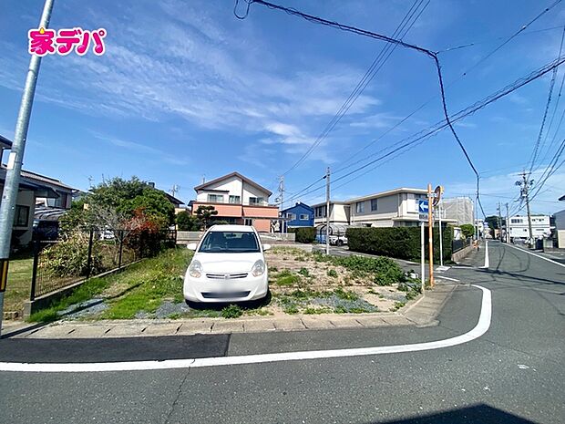 地域に密着した不動産会社として、お客様のニーズに合わせた住まい探しを、経験豊富なスタッフが丁寧にサポートします。住まいに関することはお気軽にご相談ください！資料のご請求も迅速に対応させていただきます。