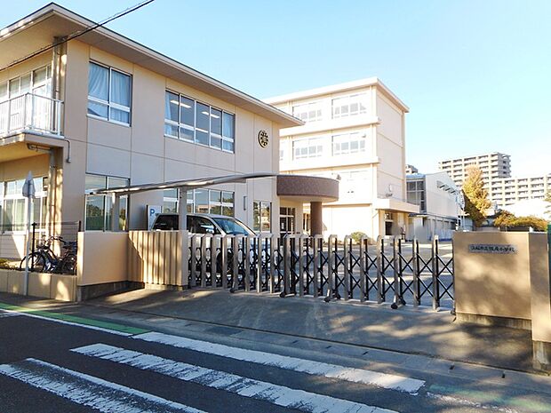 佐藤小学校(260m)