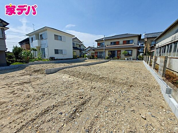 住宅ローンにご不安のあるお客様も、まずはお気軽にご相談ください。お客様に最適な資金計画と金融機関をご案内いたします。ご希望やご状況をお伺いしながら、無理のない返済計画をご提案いたします。