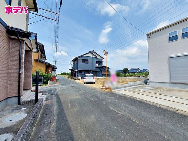 地域に密着した不動産会社として、お客様のニーズに合わせた住まい探しを、経験豊富なスタッフが丁寧にサポートします。住まいに関することはお気軽にご相談ください!資料のご請求も迅速に対応させていただきます。