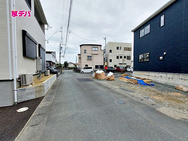 前面道路：北東側約4.4ｍ幅