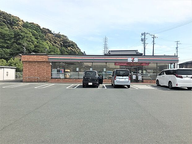 セブンイレブン　磐田豊田店（830m）