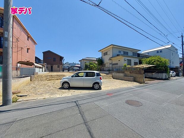 建築予定地です。ご見学希望のお客様につきましては同型同仕様の物件にご案内いたします。当日のご連絡でも対応いたします。お気軽に『家デパ』までお問い合わせ下さい!経験豊富なスタッフが対応いたします。