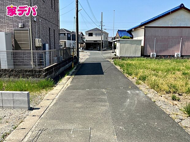 前面道路:北西側約3.8m幅