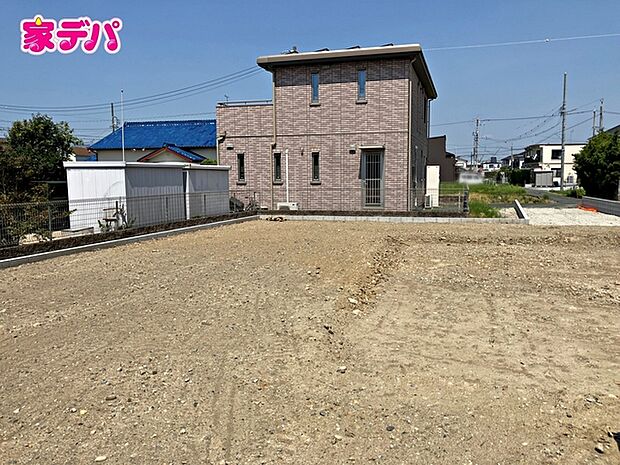 住宅ローンにご不安のあるお客様も、まずはお気軽にご相談ください。お客様に最適な資金計画と金融機関をご案内いたします。ご希望やご状況をお伺いしながら、無理のない返済計画をご提案いたします。 