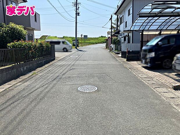 前面道路：北東側約5.6ｍ幅 