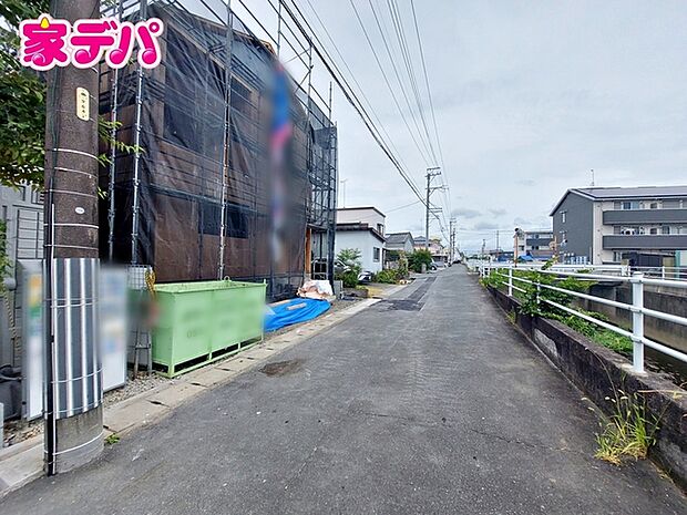 前面道路:北東側約4.8m幅