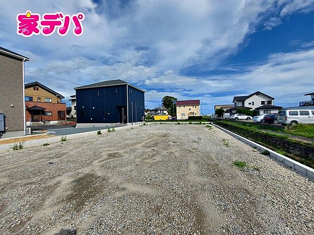 【1号棟】建設予定地です! ・4SLDK ・LDK17帖、隣接洋室5.3帖 ・長期優良住宅 ・全居室収納完備 ・納戸 ・ガス乾燥機「乾太君」 ・WIC ・駐車場4台可
