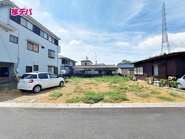 建築予定地です。ご見学希望のお客様につきましては同型同仕様の物件にご案内いたします。当日のご連絡でも対応いたします。お気軽に『家デパ』までお問い合わせ下さい！経験豊富なスタッフが対応いたします。