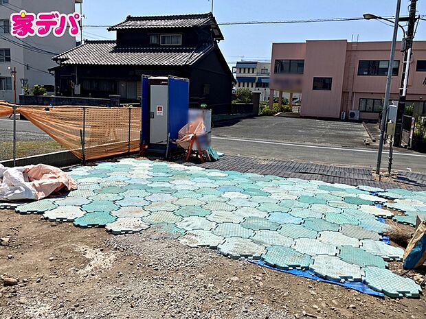 現地や周辺環境もあわせてご確認いただけます。現地ご案内いたします。お気軽にお問い合わせください。実際の陽当たりや前面道路、周辺の環境などもぜひ現地でご確認ください。スタッフが丁寧にご案内いたします。
