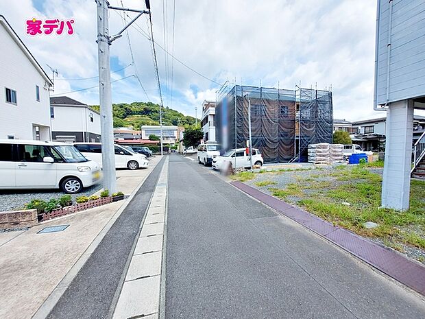 前面道路:西側約2.9m幅(セットバックで4m)