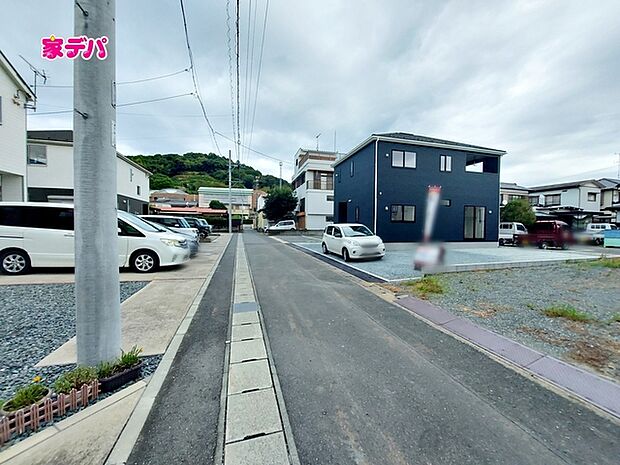 前面道路：西側約2.9ｍ幅(セットバックで4ｍ)