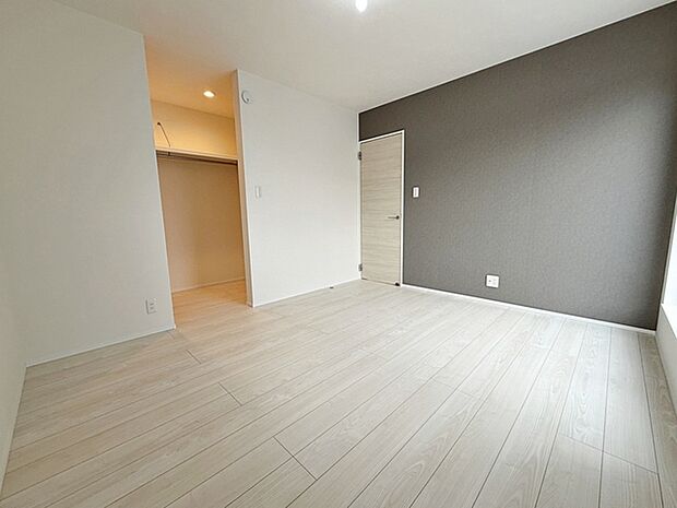 【施工例】二面採光のため明るく風通し良好!全居室ペアガラスで断熱性・遮熱性があり結露が激減!