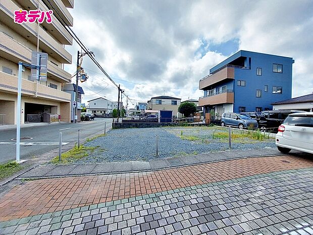 【限定1棟】建設予定地です! ・4SLDK ・LDK17.8帖、隣接洋室4.5帖 ・長期優良住宅 ・角地 ・納戸 ・パントリー ・WIC ・全居室収納完備 ・全居室南向き ・整形地 ・前面南側道路