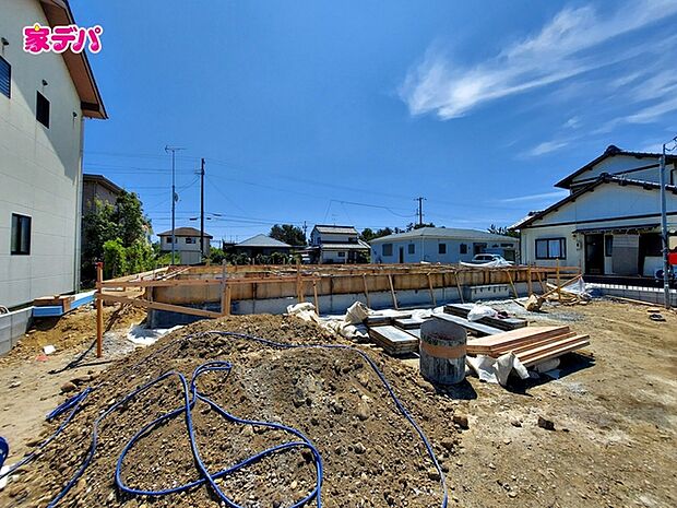 住宅ローンにご不安のあるお客様も、まずはお気軽にご相談ください。お客様に最適な資金計画と金融機関をご案内いたします。ご希望やご状況をお伺いしながら、無理のない返済計画をご提案いたします。 