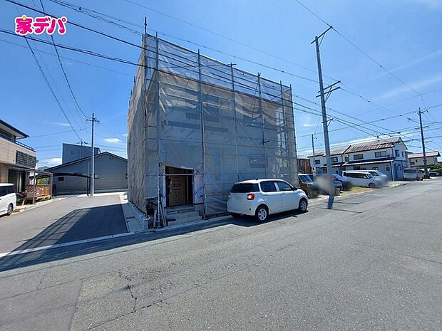 【限定1棟】上棟しました! ・4LDK ・長期優良住宅 ・LDK26.1帖 ・全居室収納完備 ・パントリー ・2面バルコニー ・WIC ・整形地 ・食器洗浄機 ・駐車場3台可