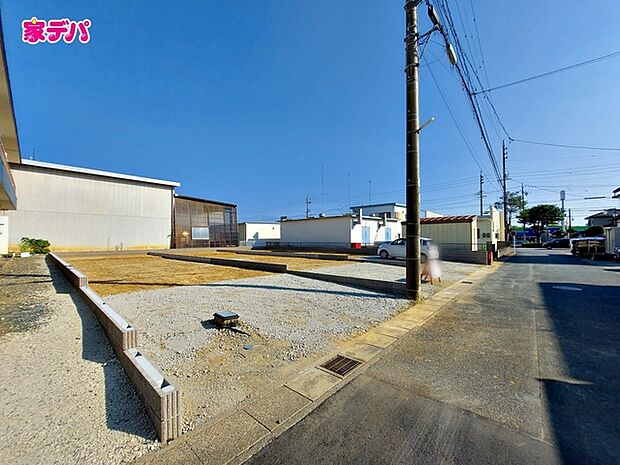 住宅ローンにご不安のあるお客様も、まずはお気軽にご相談ください。お客様に最適な資金計画と金融機関をご案内いたします。ご希望やご状況をお伺いしながら、無理のない返済計画をご提案いたします。