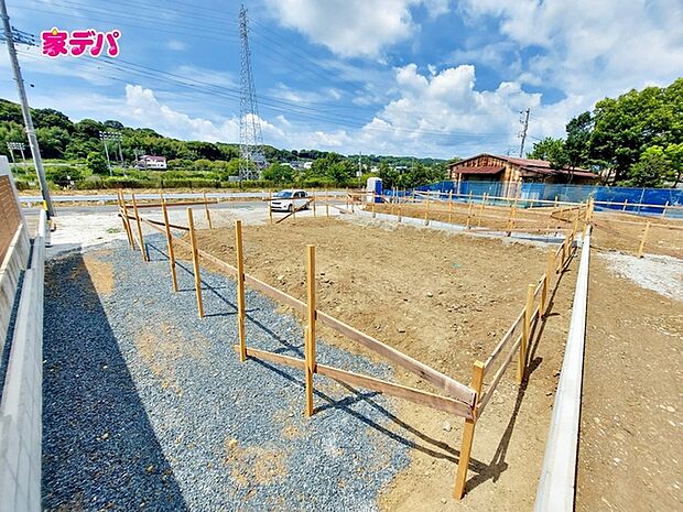 住宅ローンにご不安のあるお客様も、まずはお気軽にご相談ください。お客様に最適な資金計画と金融機関をご案内いたします。ご希望やご状況をお伺いしながら、無理のない返済計画をご提案いたします。 