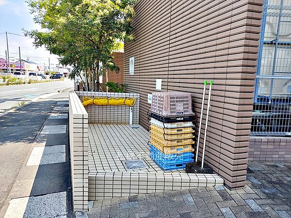 ゴミステーション