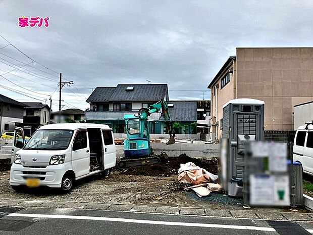 現地や周辺環境もあわせてご確認いただけます。現地ご案内いたします。お気軽にお問い合わせください。実際の陽当たりや前面道路、周辺の環境などもぜひ現地でご確認ください。スタッフが丁寧にご案内いたします。