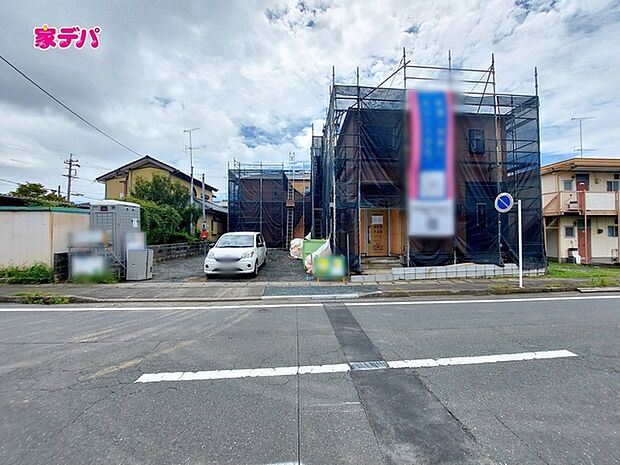 上棟しました。ご見学希望のお客様につきましては同型同仕様の物件にご案内いたします。当日のご連絡でも対応いたします。お気軽に『家デパ』までお問い合わせ下さい!経験豊富なスタッフが対応いたします。