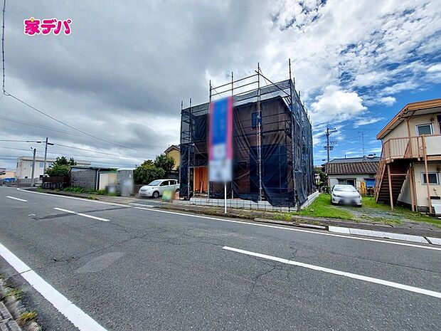 現地や周辺環境もあわせてご確認いただけます。現地ご案内いたします。お気軽にお問い合わせください。実際の陽当たりや前面道路、周辺の環境などもぜひ現地でご確認ください。スタッフが丁寧にご案内いたします。