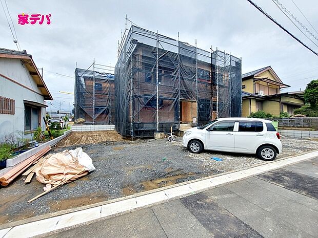 現地や周辺環境もあわせてご確認いただけます。現地ご案内いたします。お気軽にお問い合わせください。実際の陽当たりや前面道路、周辺の環境などもぜひ現地でご確認ください。スタッフが丁寧にご案内いたします。