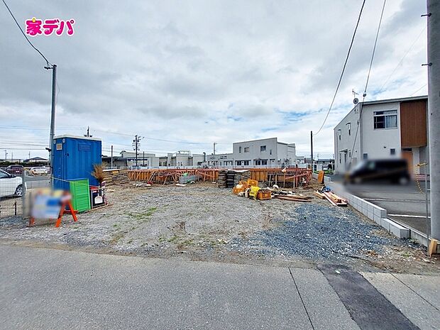 建築予定地です。ご見学希望のお客様につきましては同型同仕様の物件にご案内いたします。当日のご連絡でも対応いたします。お気軽に『家デパ』までお問い合わせ下さい!経験豊富なスタッフが対応いたします。