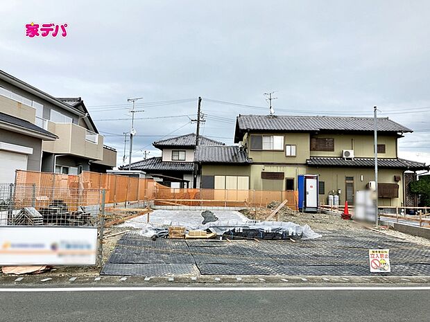 建築予定地です。ご見学希望のお客様につきましては同型同仕様の物件にご案内いたします。当日のご連絡でも対応いたします。お気軽に『家デパ』までお問い合わせ下さい!経験豊富なスタッフが対応いたします。