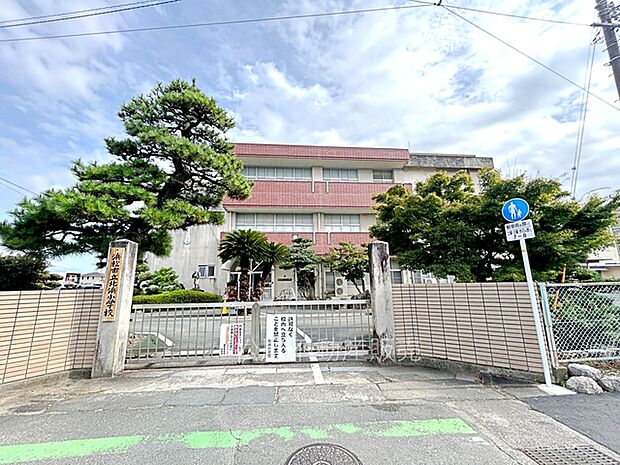 北浜小学校（340m）