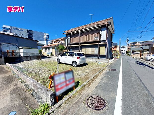 住宅ローンにご不安のあるお客様も、まずはお気軽にご相談ください。お客様に最適な資金計画と金融機関をご案内いたします。ご希望やご状況をお伺いしながら、無理のない返済計画をご提案いたします。 