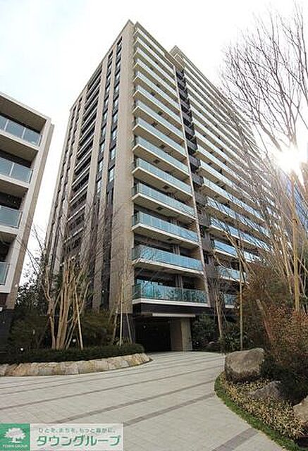 2 / 10