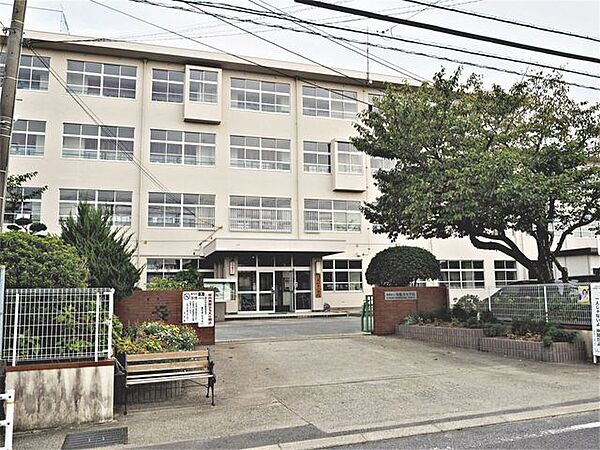 福岡市立周船寺小学校 650m